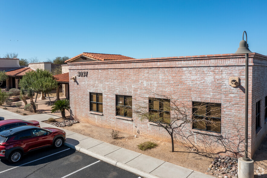 3037 W Ina Rd, Tucson, AZ for sale - Building Photo - Image 2 of 4