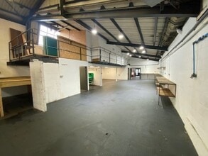 2 Clifton Rd, Huntingdon to rent Interior Photo- Image 1 of 4