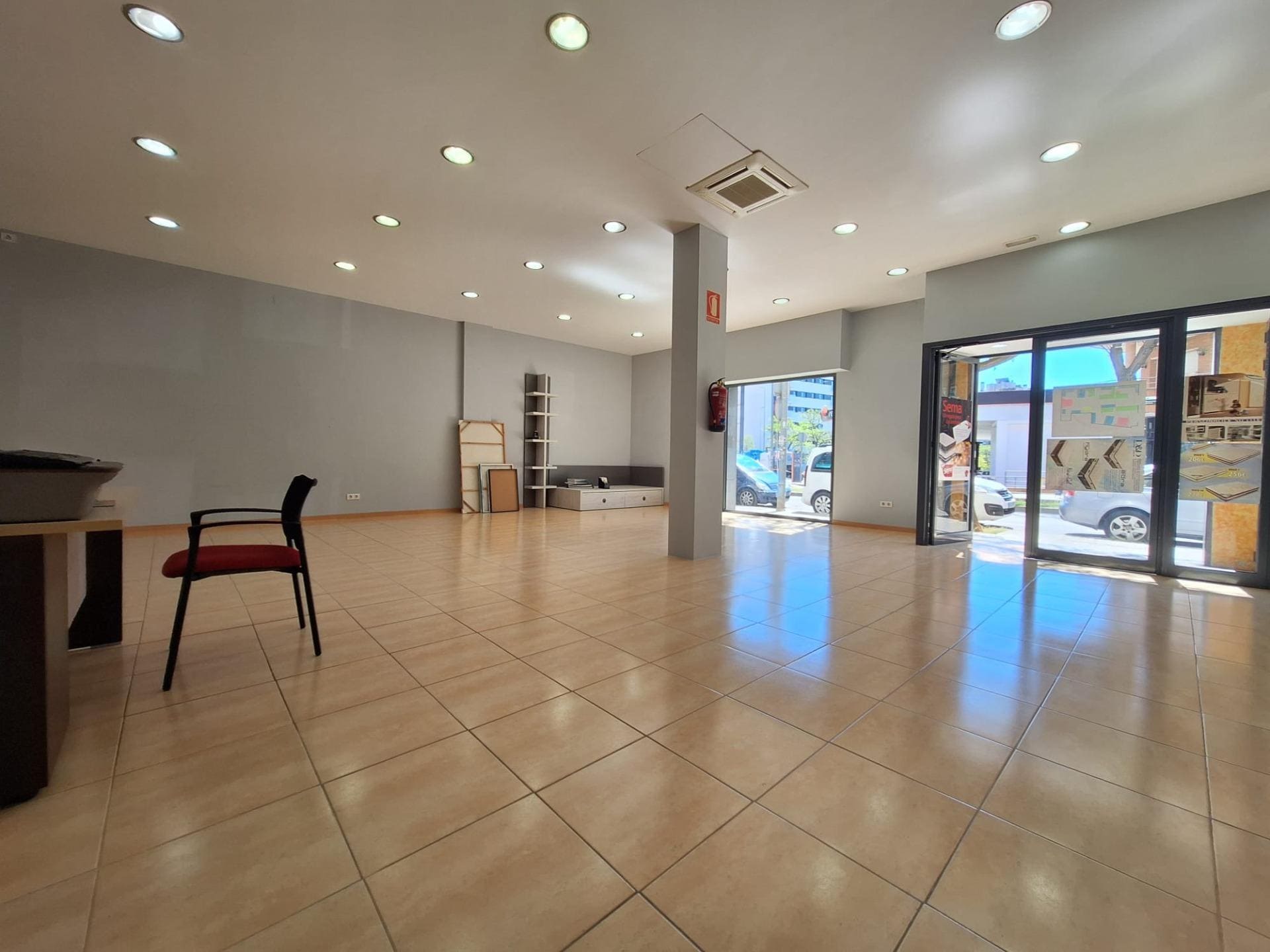 Build-to-Rent in Barberà del Vallès, Barcelona for sale Primary Photo- Image 1 of 4