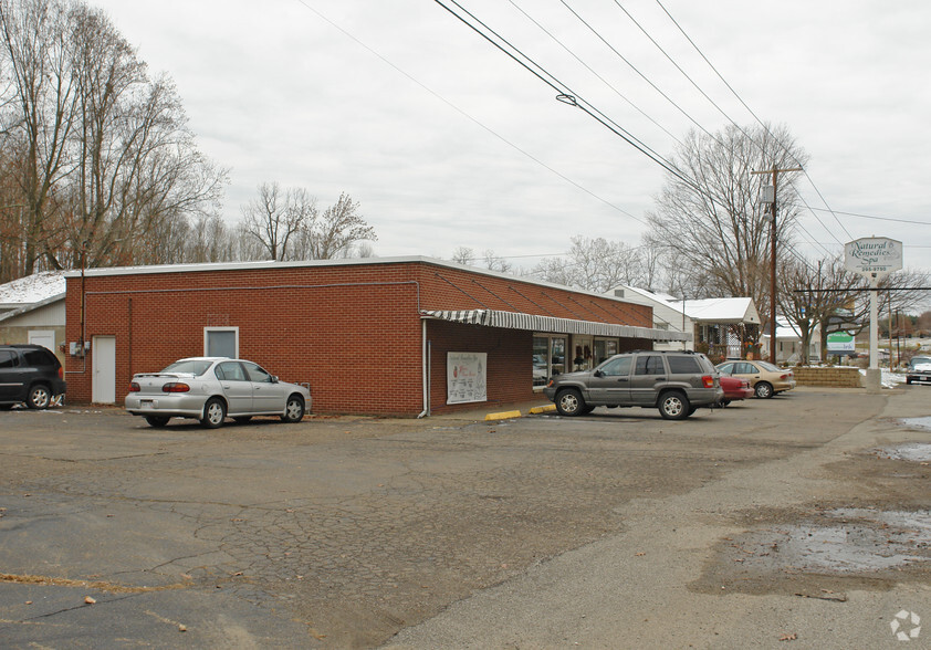 6600 Grand Central Ave, Parkersburg, WV for rent - Building Photo - Image 3 of 3