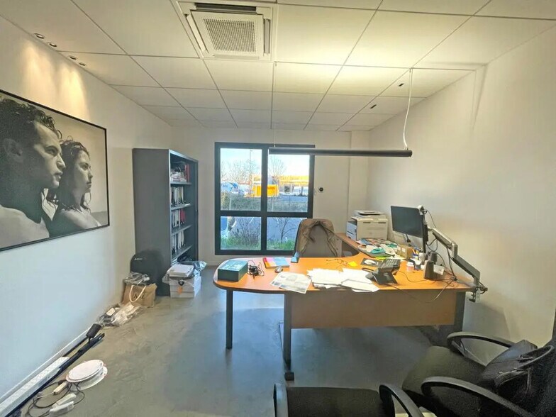 Industrial in Toulouse to rent - Interior Photo - Image 3 of 10