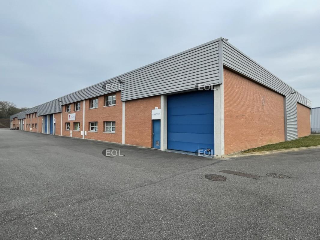Light Industrial in Chambly to rent Building Photo- Image 1 of 7