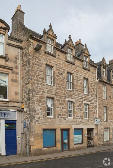 25 High St, Elgin to rent - Building Photo - Image 2 of 4