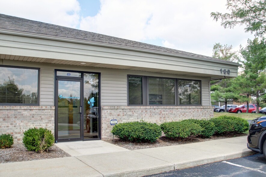 180 Little Lake Dr, Ann Arbor, MI for rent - Building Photo - Image 1 of 13