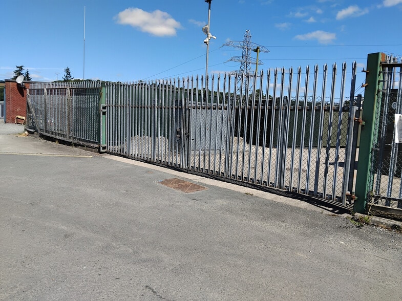 Wern Ddu Ln, Newtown to rent - Building Photo - Image 2 of 3