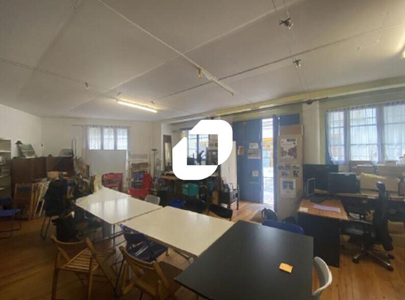 Office in Paris for sale - Interior Photo - Image 3 of 3