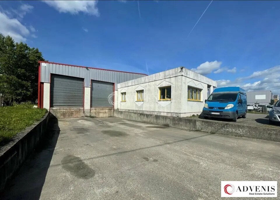 Location Local d'activités 820 m² - Photo 1