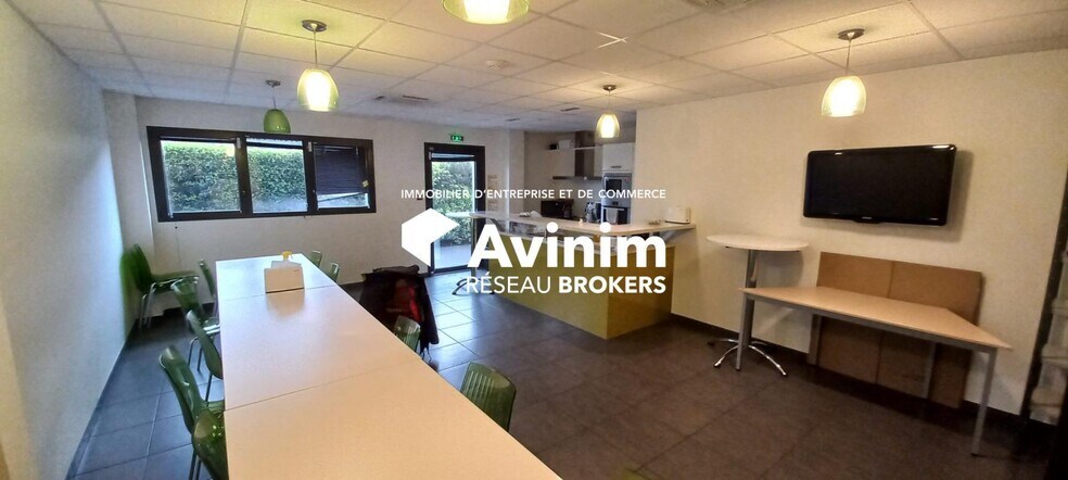 Office in Plaisance-du-Touch to rent - Building Photo - Image 3 of 14