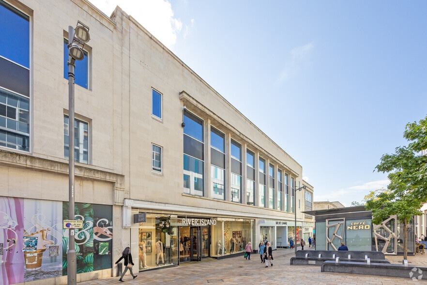 17-25 The Moor, Sheffield to rent - Building Photo - Image 1 of 2