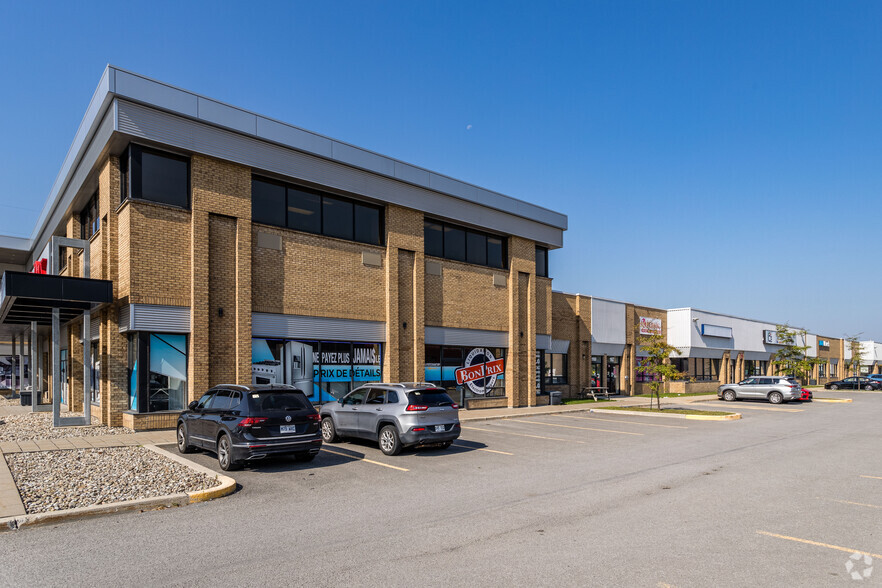 1151-1179 Autoroute 440, Laval, QC for rent - Building Photo - Image 3 of 8