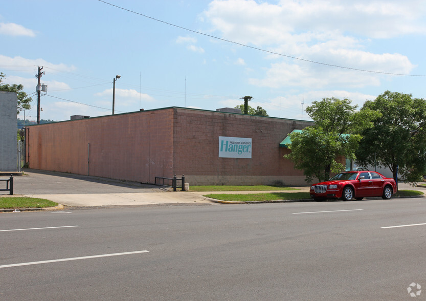 2313 4th Ave S, Birmingham, AL for rent - Building Photo - Image 3 of 7