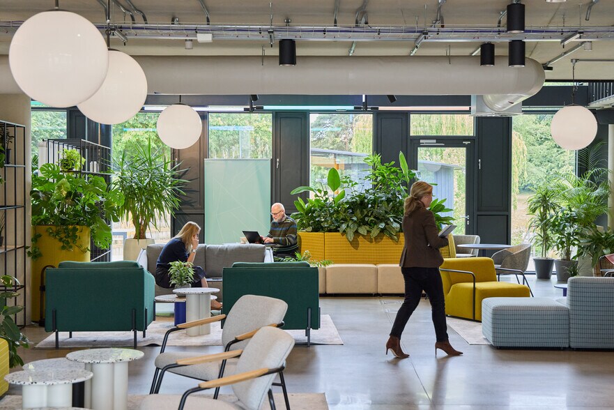 184 Cambridge Science Park, Cambridge to rent - Interior Photo - Image 2 of 25