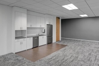 4270 Executive Sq, La Jolla, CA to rent Interior Photo- Image 2 of 9