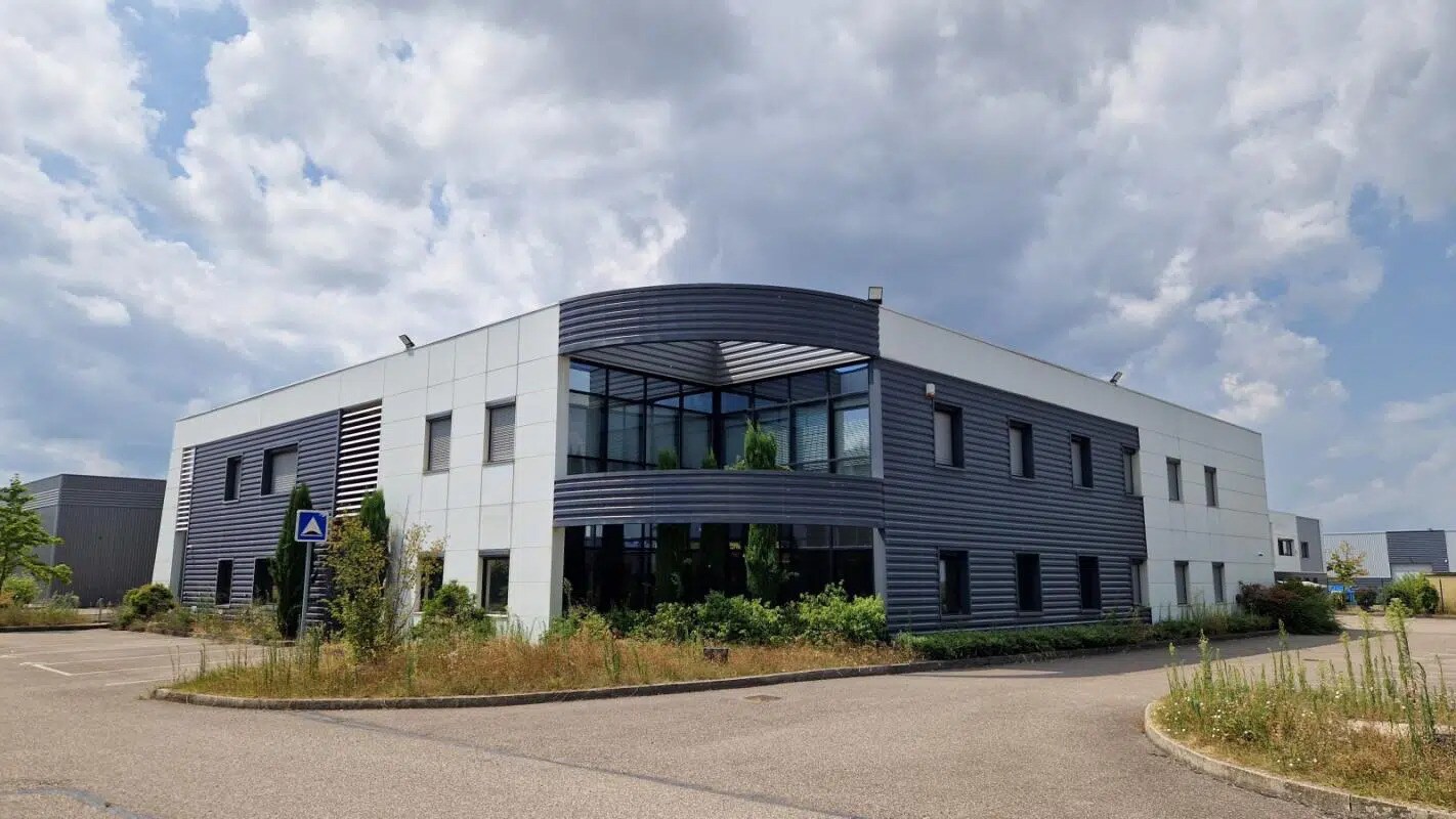 555 Rue De La Dombes, Miribel to rent Building Photo- Image 1 of 24