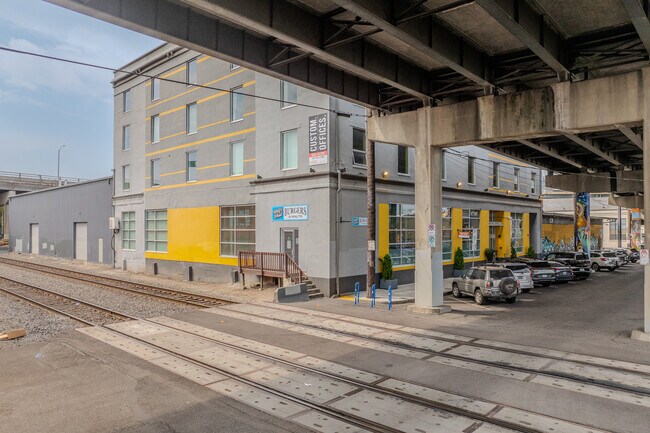 More details for 80 SE Madison St, Portland, OR - Office, Office / Medical to Rent