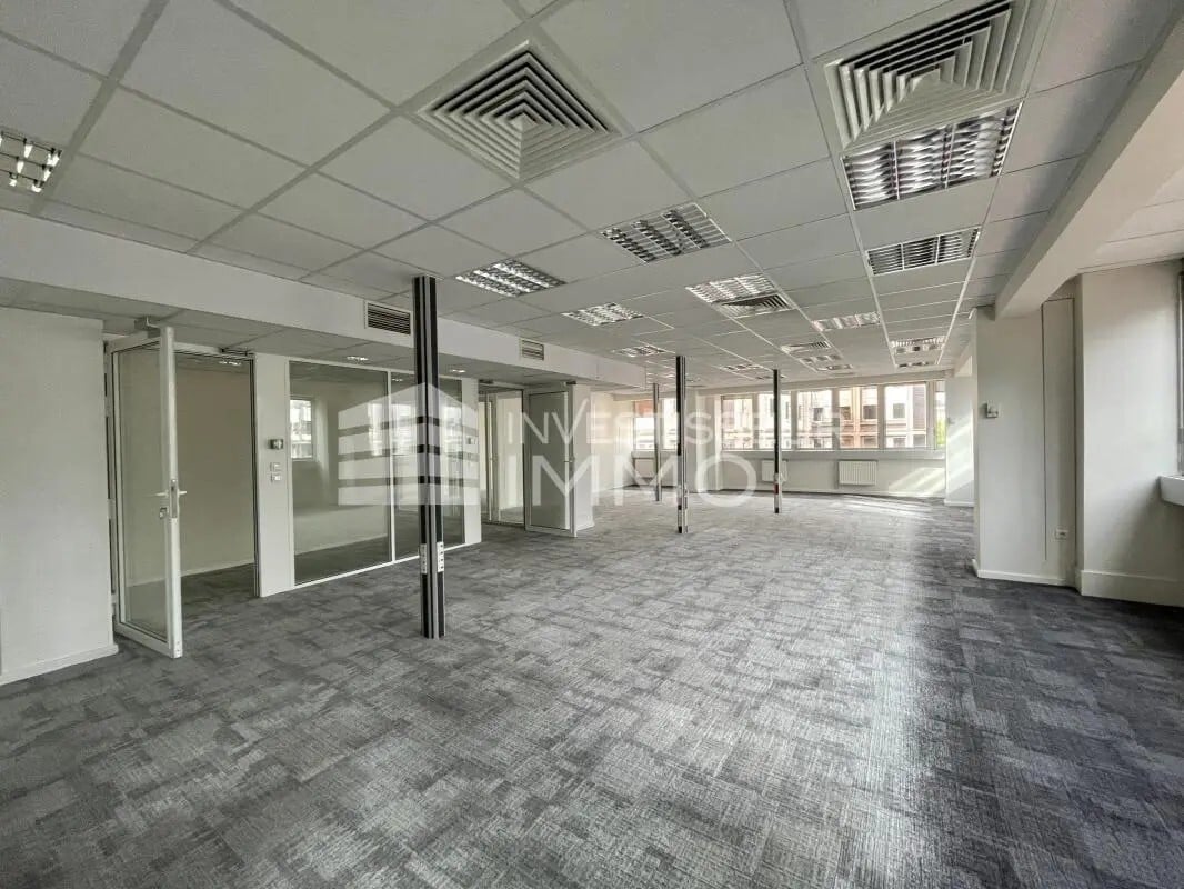 Office in Fontenay-sous-Bois to rent Interior Photo- Image 1 of 5