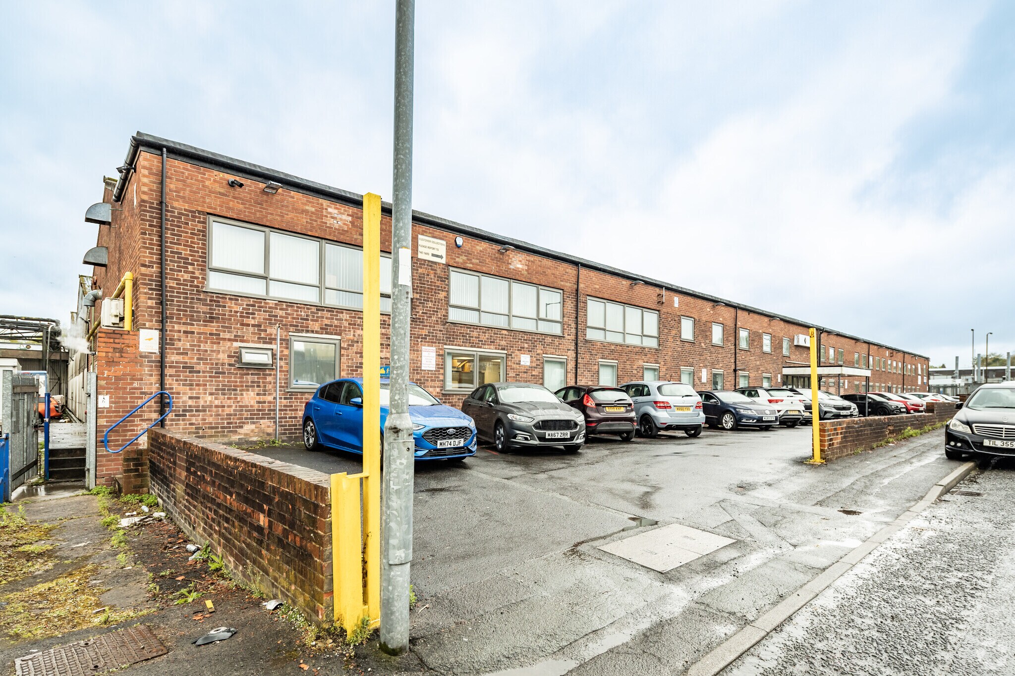 Manchester Rd, Bolton for sale Primary Photo- Image 1 of 1