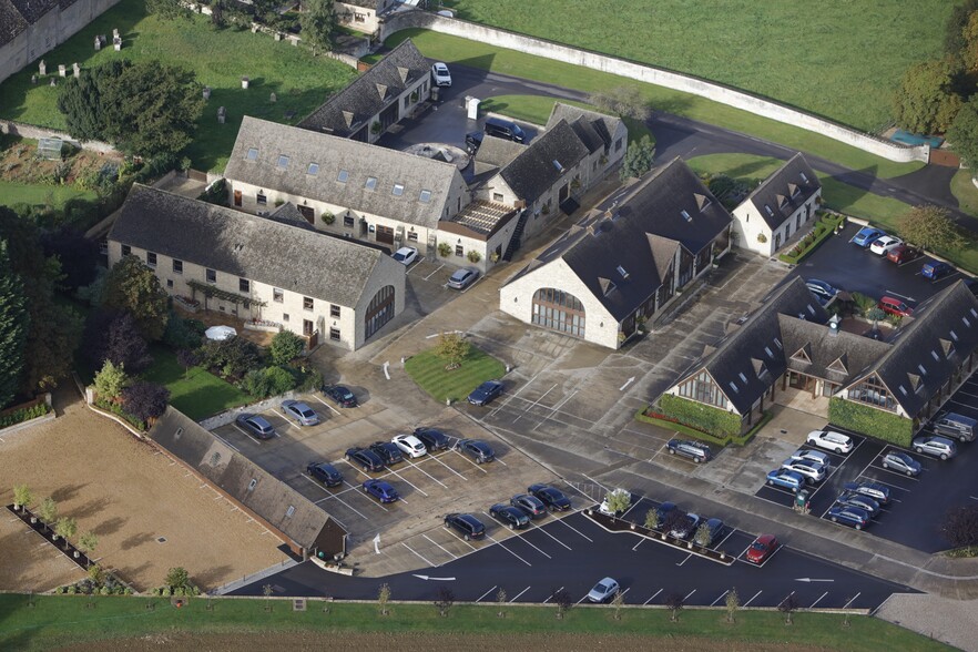 Priory Ct, Poulton to rent - Building Photo - Image 3 of 3