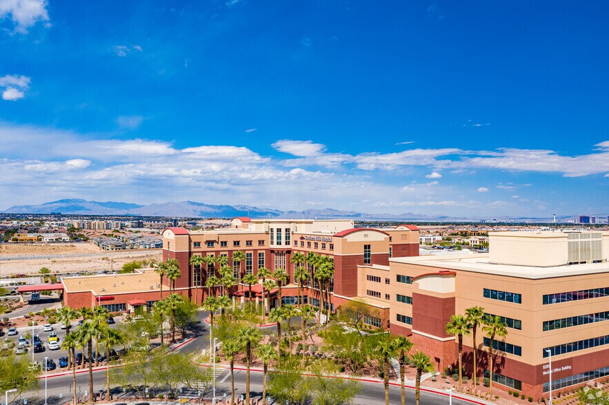 9280 W Sunset Rd, Las Vegas, NV to rent - Building Photo - Image 3 of 3