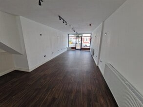 213 Seaview Rd, Wallasey to rent Interior Photo- Image 1 of 5