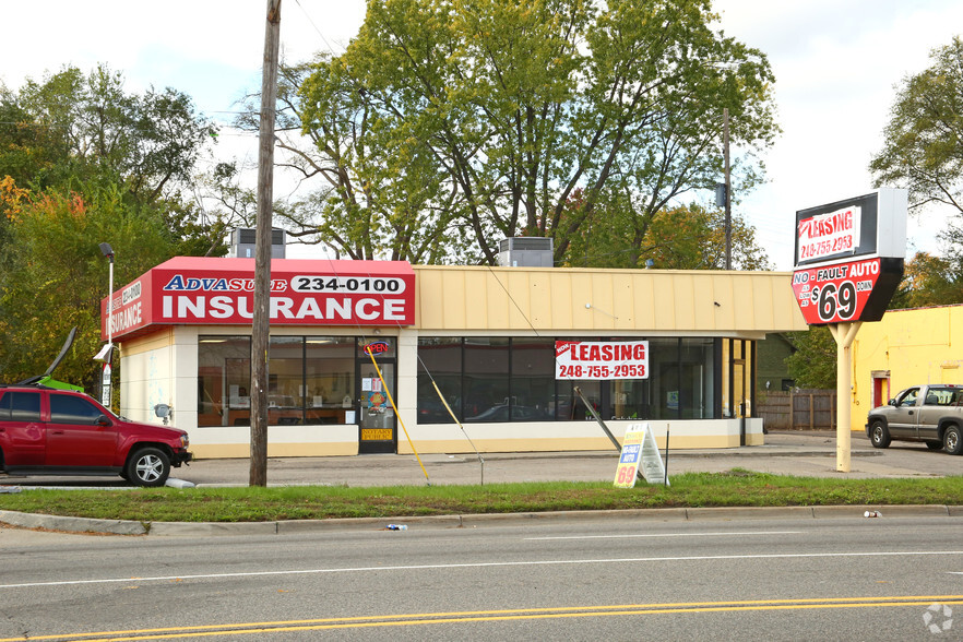 810 S Dort Hwy, Flint, MI for sale - Primary Photo - Image 1 of 1