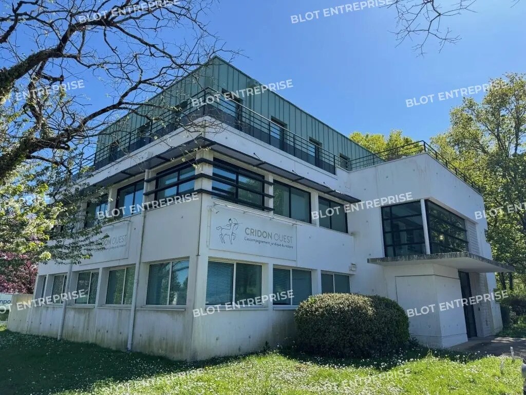 Office in Nantes for sale Building Photo- Image 1 of 14