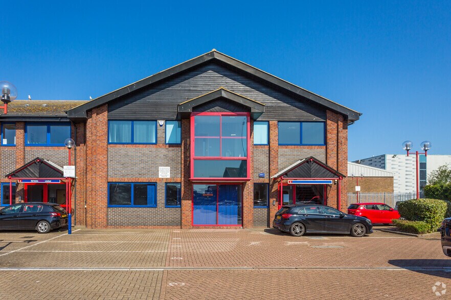 Highpoint Business Village, Ashford for sale - Primary Photo - Image 1 of 1