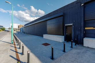 1 Browns Ln, London to rent Building Photo- Image 2 of 8