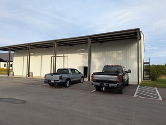 More details for 404 Bryant rd, Conroe, TX - Industrial for Rent