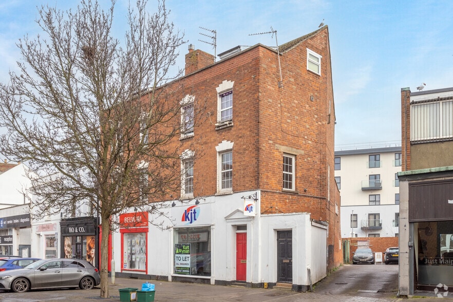 8A Worcester St, Gloucester to rent - Primary Photo - Image 1 of 3