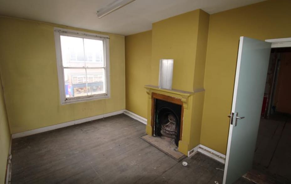 33 Castle St, Hinckley to rent - Interior Photo - Image 2 of 6