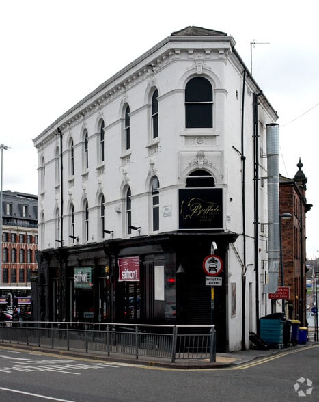 68A-72 New Briggate, Leeds to rent - Building Photo - Image 2 of 3