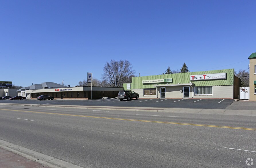 1808-1820 Brackett Ave, Eau Claire, WI for rent - Building Photo - Image 2 of 20