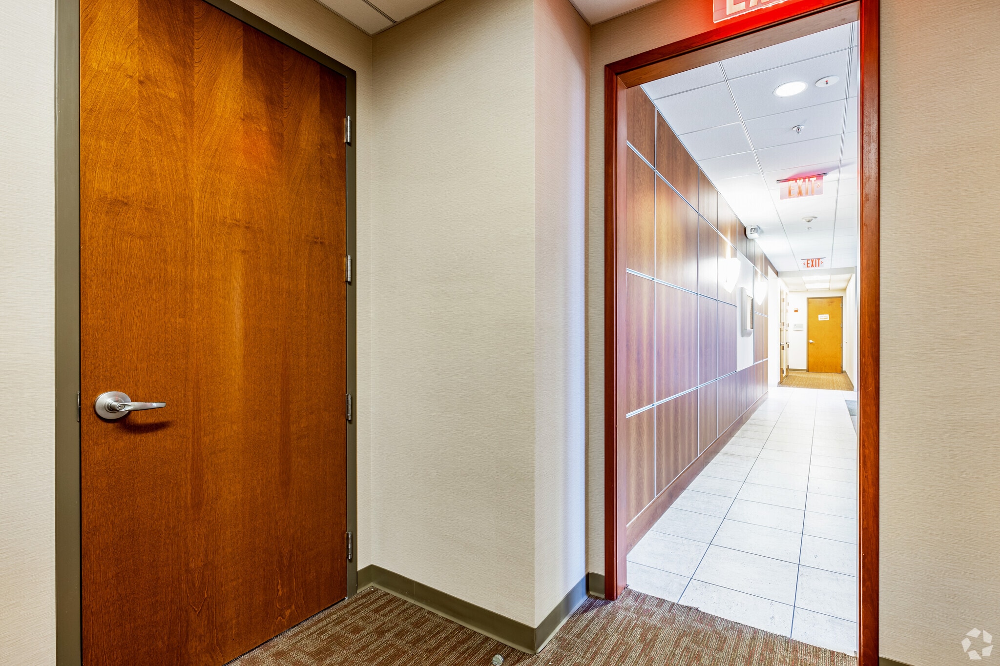 9500 Koger Blvd N, Saint Petersburg, FL to rent Interior Photo- Image 1 of 3