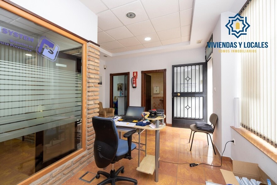 Felix Rodriguez De La Fue, 11, Granada, Granada for sale - Interior Photo - Image 3 of 17