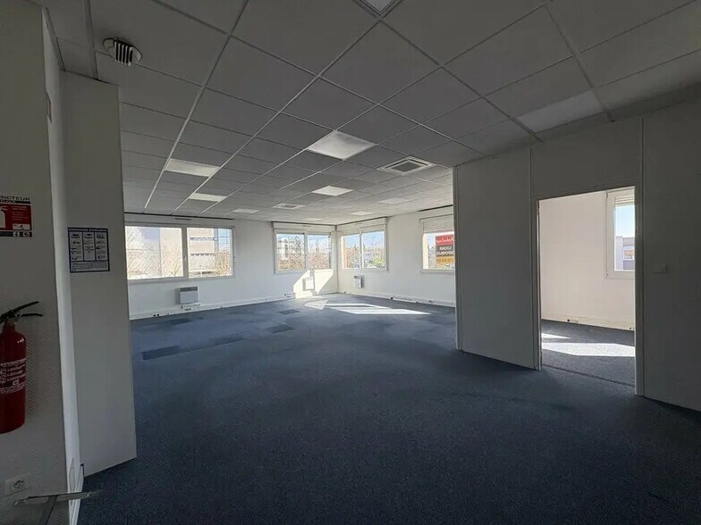 Office in Dijon for sale - Interior Photo - Image 3 of 7