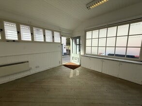 Low St, Eye to rent Interior Photo- Image 2 of 7