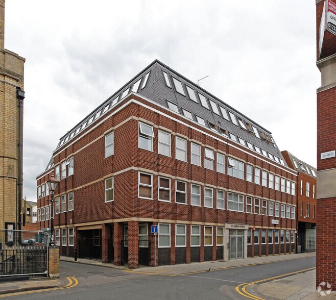 19 Priestgate, Peterborough to rent - Building Photo - Image 2 of 4