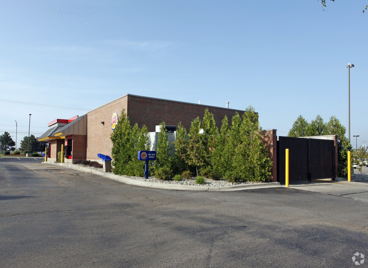 5060 Corunna Rd, Flint, MI 48532 UK