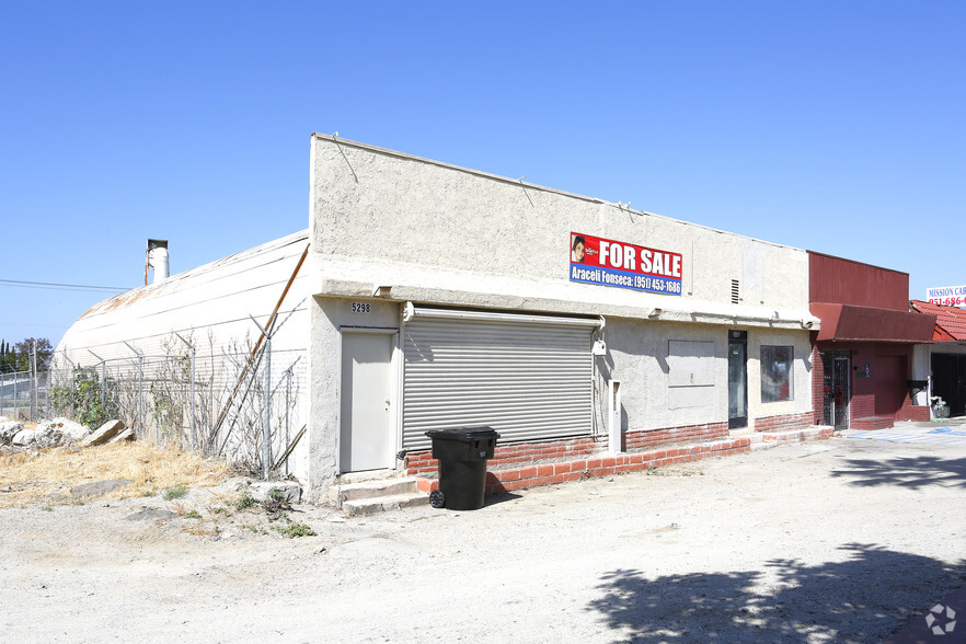 5298-5300 Mission Blvd, Jurupa Valley, CA for sale - Primary Photo - Image 1 of 1