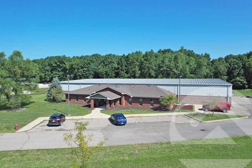 1377 Tefft Ct, Saline, MI for sale - Building Photo - Image 1 of 1