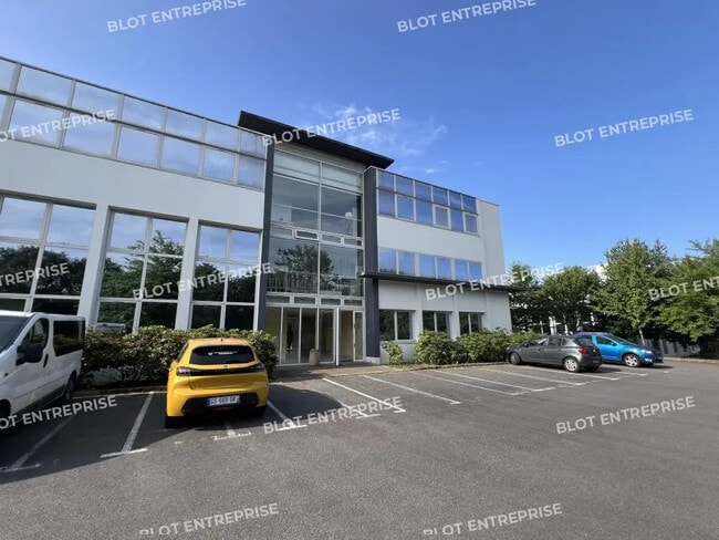 Location Bureaux 283 m²