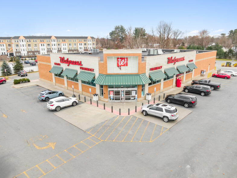 202 Broad St, Glens Falls, NY for sale - Building Photo - Image 1 of 4