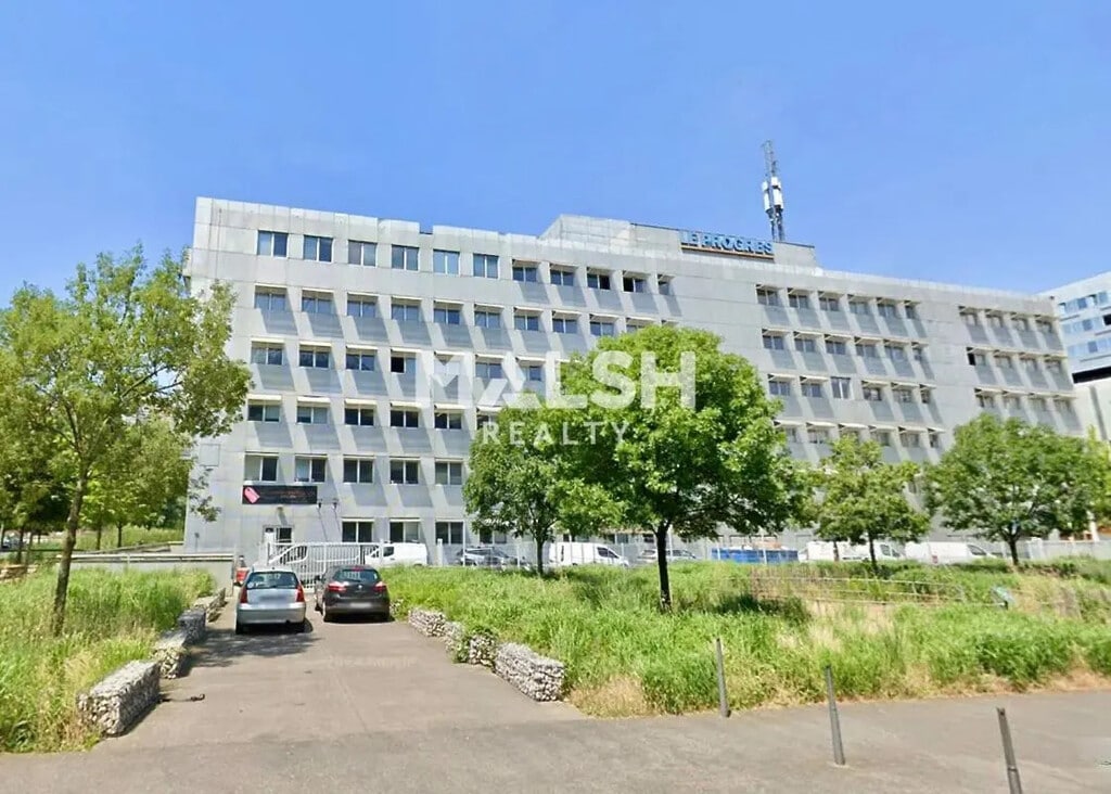 Location Bureaux 453 m² - Photo 1