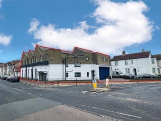 More details for 50 Chase Rd, Southend On Sea - Retail to Rent