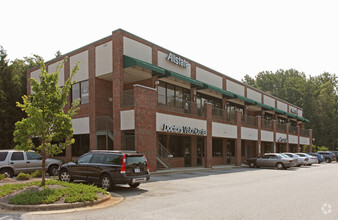 Office in Greensboro, NC for sale Primary Photo- Image 1 of 1