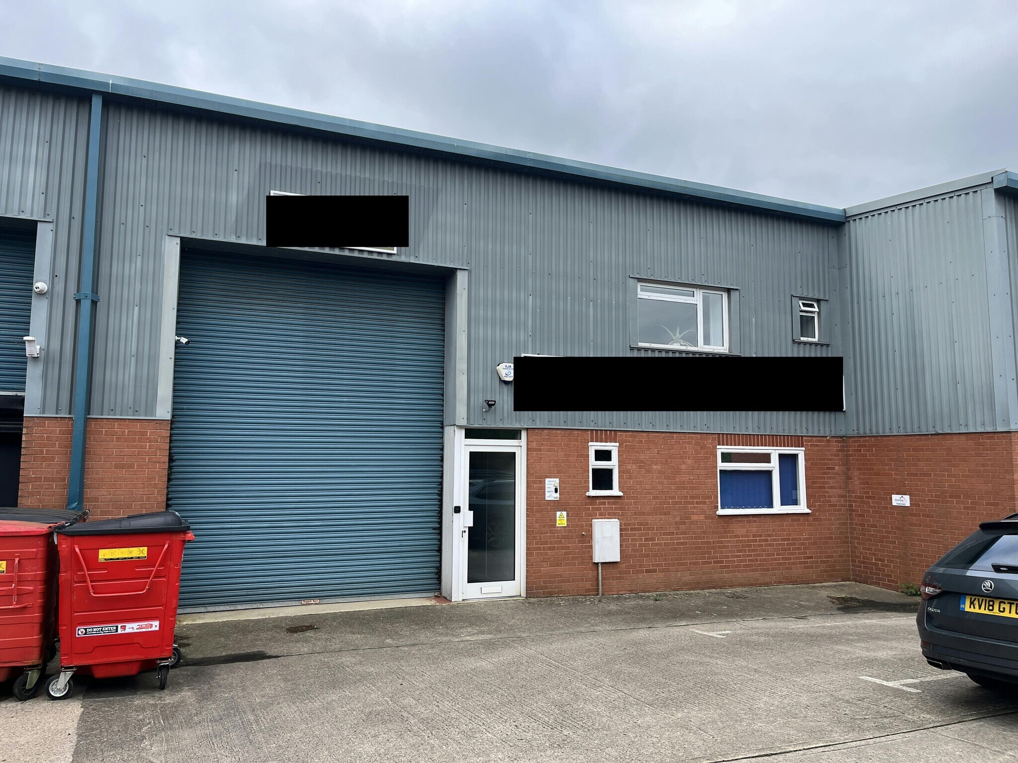 Station Yard, Thame to rent Building Photo- Image 1 of 10