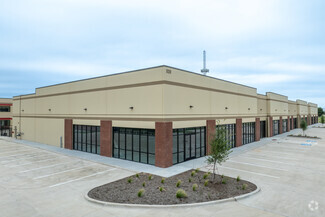 More details for 520 S Great Southwest Pky, Grand Prairie, TX - Industrial for Rent