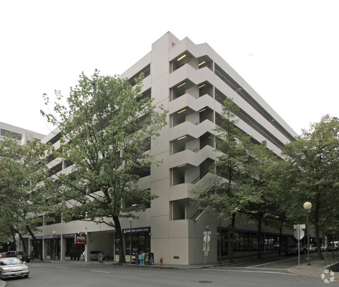 101-119 SW Market St, Portland, OR for rent - Primary Photo - Image 1 of 4