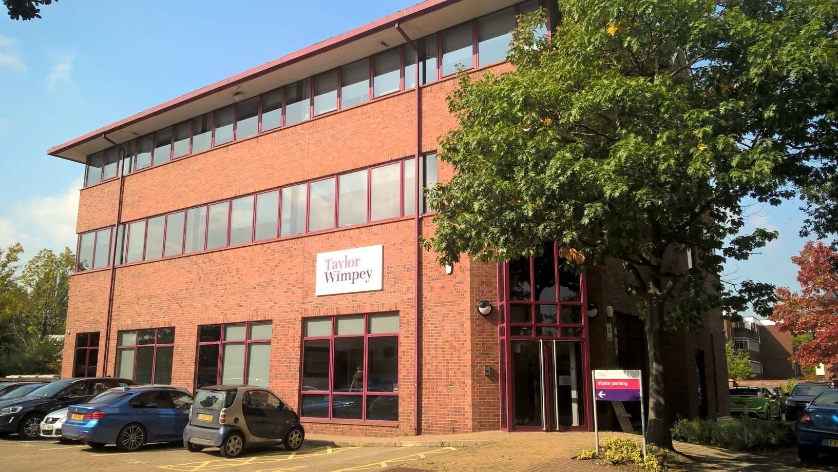 Challenge Ct, Leatherhead for sale Primary Photo- Image 1 of 1